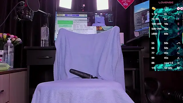 Snapshot of Raissa_sky26 chatting on 03-04-25, 03:33 Raissa sky26 online show from 03-04-25, 03:33