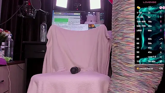 Snapshot of Raissa_sky26 chatting on 03-12-25, 03:57 Raissa sky26 online show from 03-12-25, 03:57