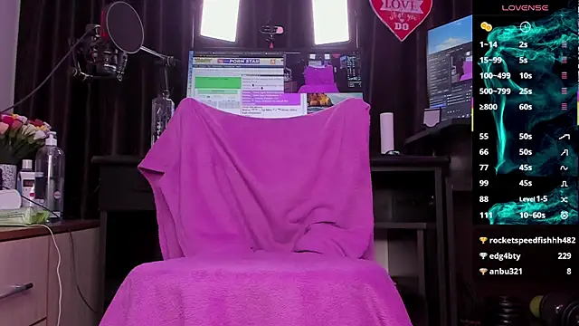 Snapshot of Raissa_sky26 chatting on 03-14-25, 10:07 Raissa sky26 online show from 03-14-25, 10:07