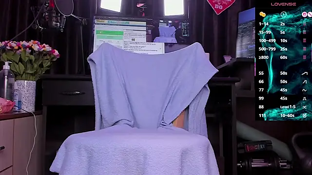 Snapshot of Raissa_sky26 chatting on 09-27-25, 02:38 Raissa sky26 online show from 09-27-25, 02:38