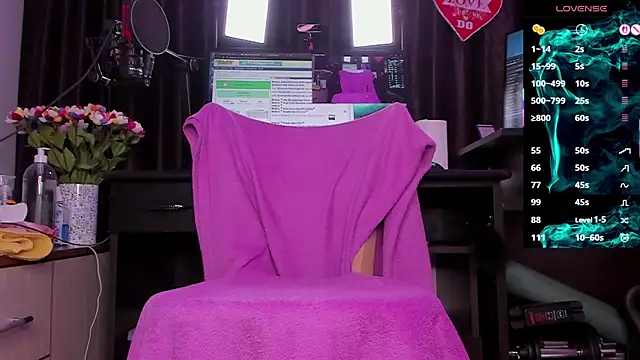 Snapshot of Raissa_sky26 chatting on 09-29-25, 02:38 Raissa sky26 online show from 09-29-25, 02:38