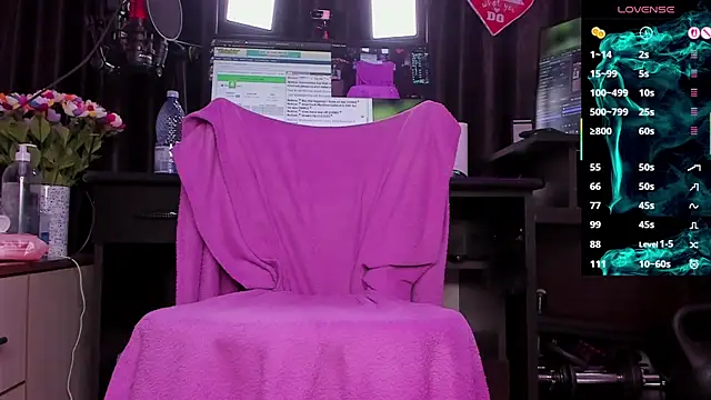 Snapshot of Raissa_sky26 chatting on 10-18-25, 02:36 Raissa sky26 online show from 10-18-25, 02:36