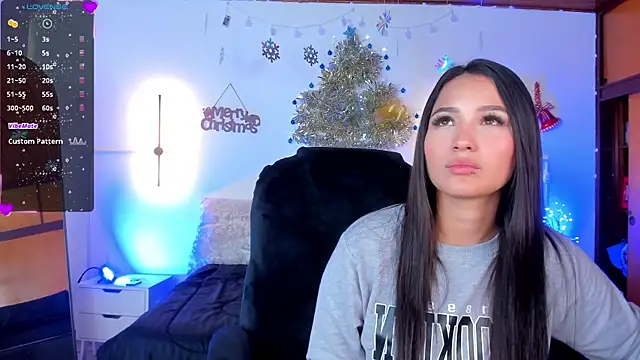 Snapshot of _gaby2 chatting on 12-21-24, 12:38 gaby2 online show from 12-21-24, 12:38