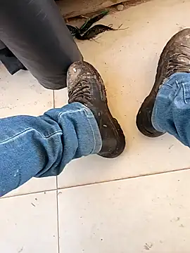 MorenoTatu online show from 04-15-26, 04:14