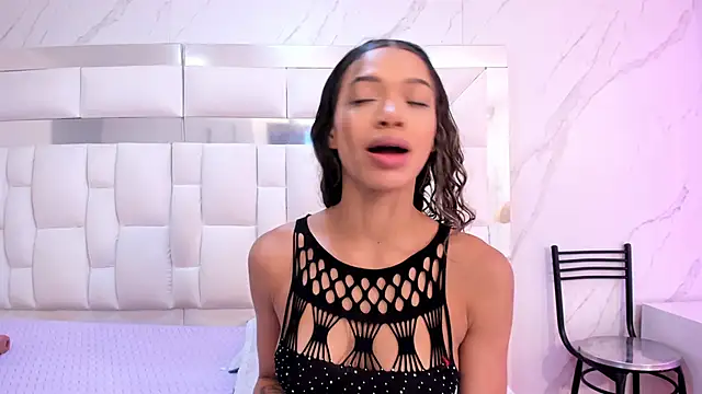 BritneyCollins online show from 11-13-25, 12:15