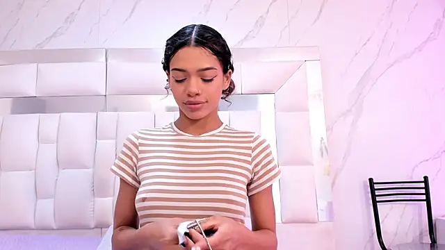 BritneyCollins online show from 11-15-25, 12:02