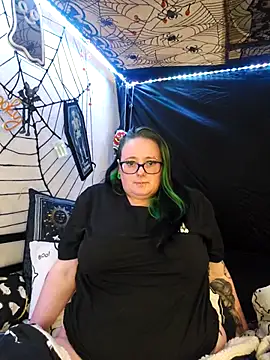 Bunny Cummings online show from 11-30-25, 12:47