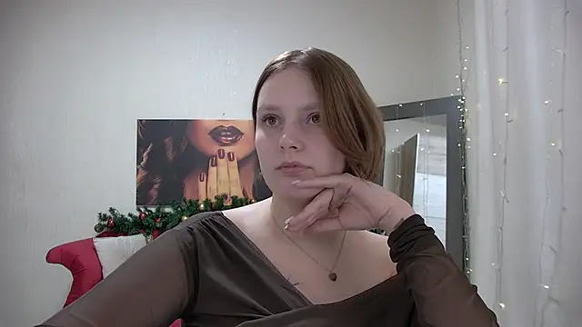Snapshot of DianeMills chatting on 12-21-24, 08:39 DianeMills online show from 12-21-24, 08:39