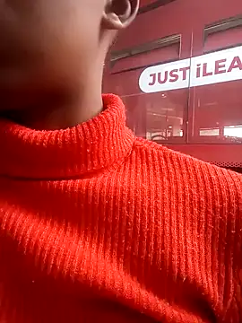 sexypetitexdoll23 online show from 03-19-25, 05:30