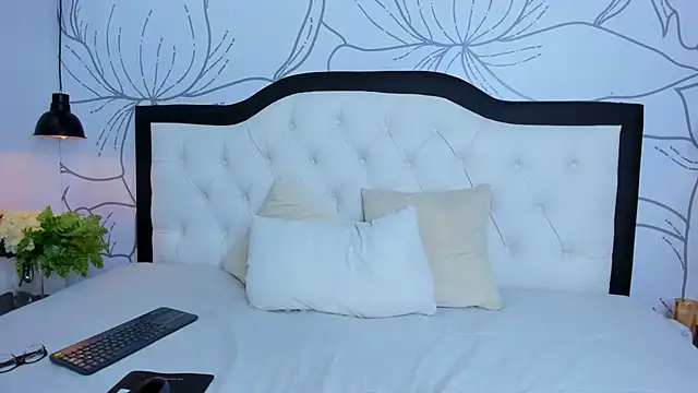 margot smith  online show from 01-23-25, 12:41