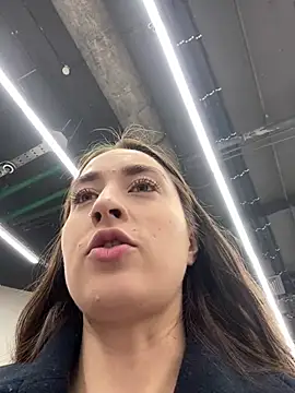 Holly Play online show from 12-19-24, 09:29