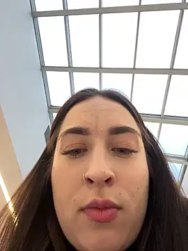 Holly Play online show from 12-25-24, 12:26