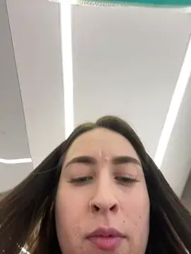 Holly Play online show from 12-30-24, 03:35