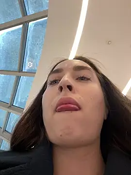 Holly Play online show from 01-13-25, 09:19