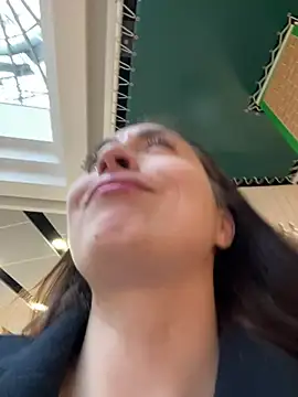 Holly Play online show from 01-22-25, 12:17