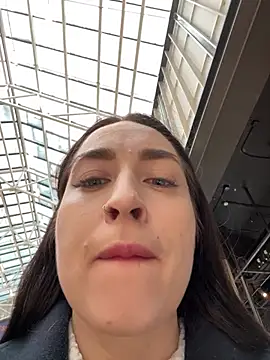 Holly Play online show from 02-06-25, 07:35