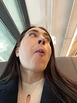 Holly Play online show from 02-27-25, 07:23