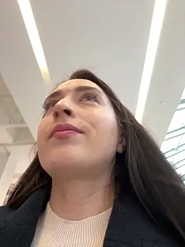 Holly Play online show from 03-06-25, 08:08