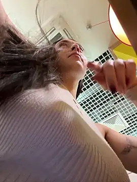 Holly Play online show from 03-07-25, 11:18