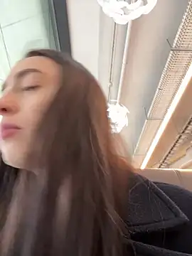 Holly Play online show from 03-12-25, 11:09