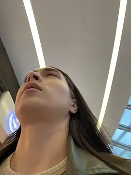 Holly Play online show from 11-09-25, 07:06