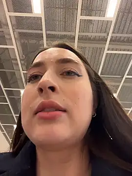 Holly Play online show from 01-05-26, 05:27