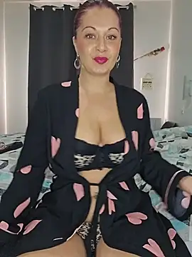 Chaudesquirt online show from 11-14-25, 03:00