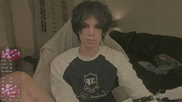 Snapshot of Wampeyes chatting on 11-06-25, 02:07 Wampeyes online show from 11-06-25, 02:07