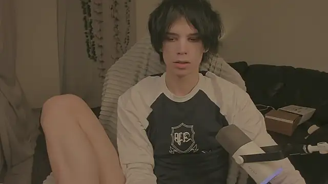 Snapshot of Wampeyes chatting on 11-14-25, 01:32 Wampeyes online show from 11-14-25, 01:32