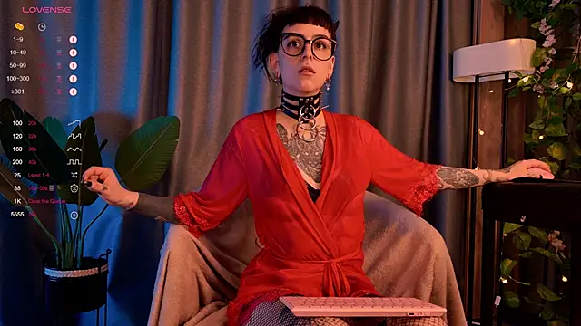 MichaellaMoon online show from 12-19-24, 05:40