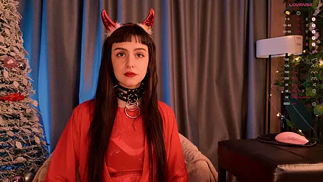 MichaellaMoon online show from 12-31-24, 08:02