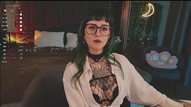 MichaellaMoon online show from 03-14-25, 06:07