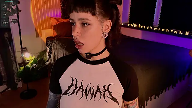 MichaellaMoon online show from 03-08-26, 02:54