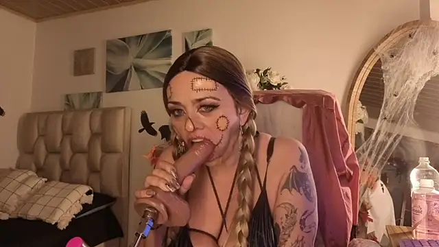 Coquette Johnson online show from 10-18-25, 03:09