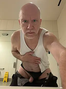 Snapshot of FLSexyGuy chatting on 04-10-26, 01:16 FLSexyGuy online show from 04-10-26, 01:16