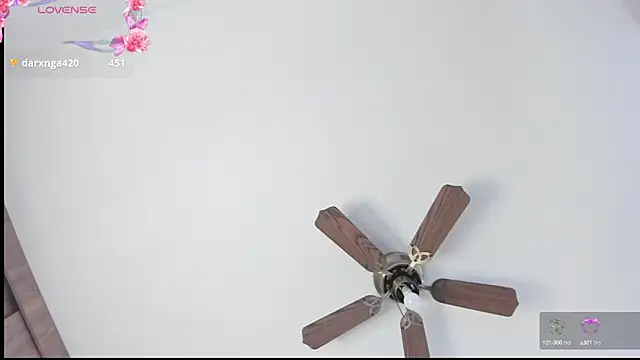 Snapshot of Isa_squirt1 chatting on 12-18-24, 04:39 Isa squirt1 online show from 12-18-24, 04:39