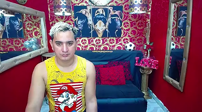 Snapshot of BOYSPEIN chatting on 02-15-25, 10:55 BOYSPEIN online show from 02-15-25, 10:55