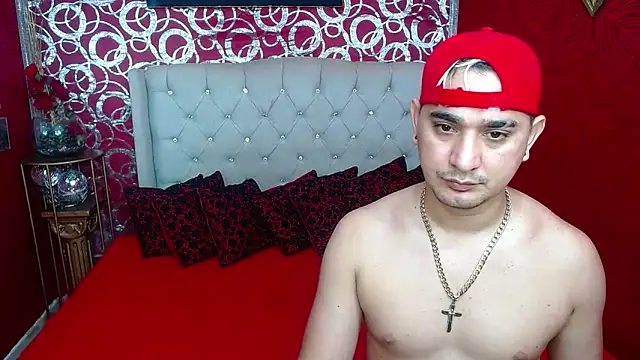 Snapshot of BOYSPEIN chatting on 03-18-25, 02:26 BOYSPEIN online show from 03-18-25, 02:26