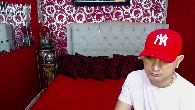 Snapshot of BOYSPEIN chatting on 03-22-25, 10:49 BOYSPEIN online show from 03-22-25, 10:49