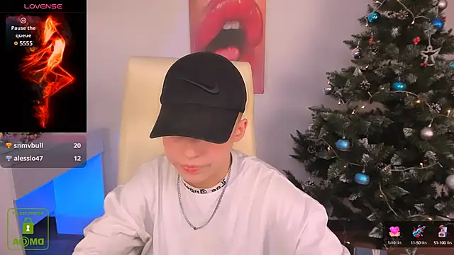 Dolly  Queen  online show from 12-21-24, 02:41