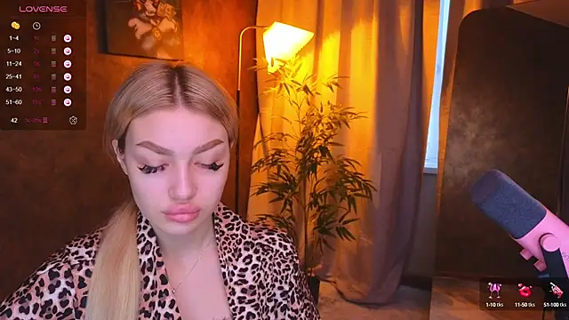 Ella Milla online show from 01-14-25, 06:02