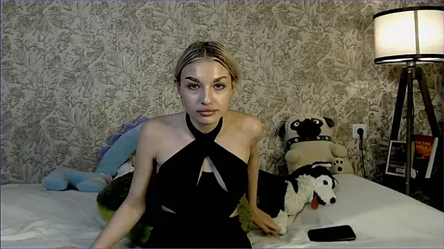 Ella Milla online show from 11-10-25, 10:31