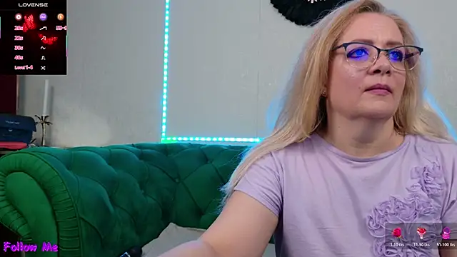 Snapshot of IvanaCharm chatting on 07-17-26, 03:24 IvanaCharm online show from 07-17-26, 03:24