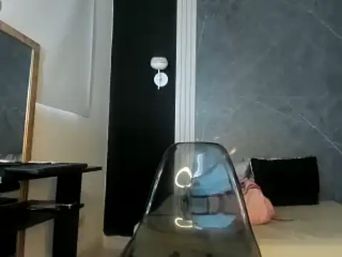 YummyDuooo online show from 12-10-24, 12:05