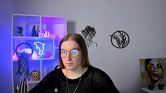 Snapshot of daisy_candy chatting on 02-08-26, 02:15 daisy candy online show from 02-08-26, 02:15