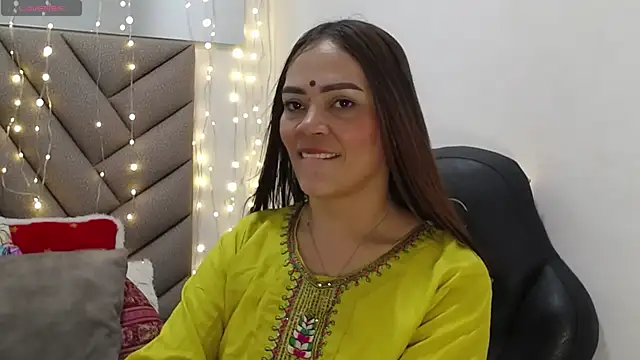 Snapshot of shantala_krisha chatting on 06-13-26, 07:01 shantala krisha online show from 06-13-26, 07:01