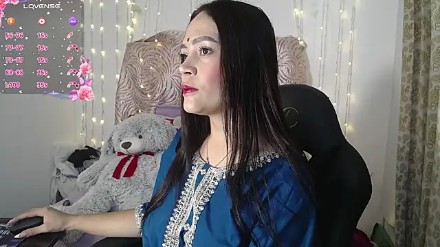 Snapshot of shantala_krisha chatting on 07-14-26, 12:11 shantala krisha online show from 07-14-26, 12:11