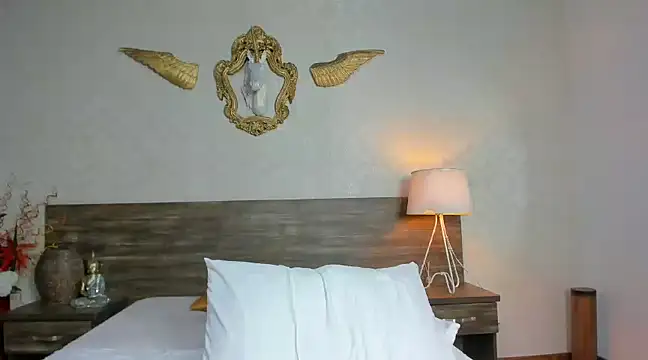 Snapshot of antonhella1 chatting on 01-24-25, 12:20 antonhella1 online show from 01-24-25, 12:20