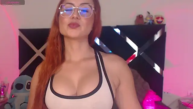 Snapshot of antonhella1 chatting on 10-10-25, 06:18 antonhella1 online show from 10-10-25, 06:18