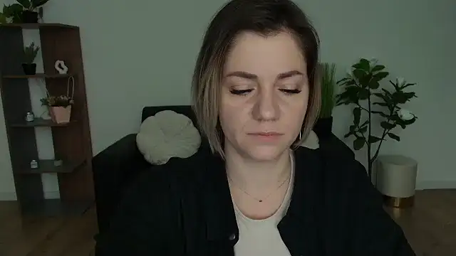 MariaSttone online show from 12-26-24, 10:16